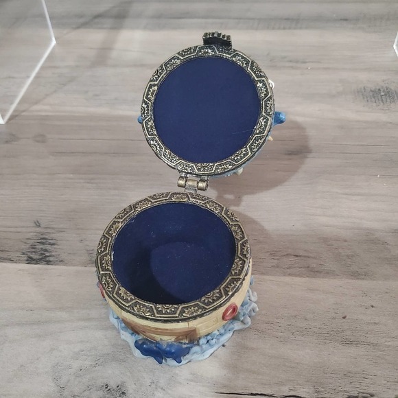 Vintage Noah's Ark Jewelry Trinket Box 3.5" - Picture 7 of 8